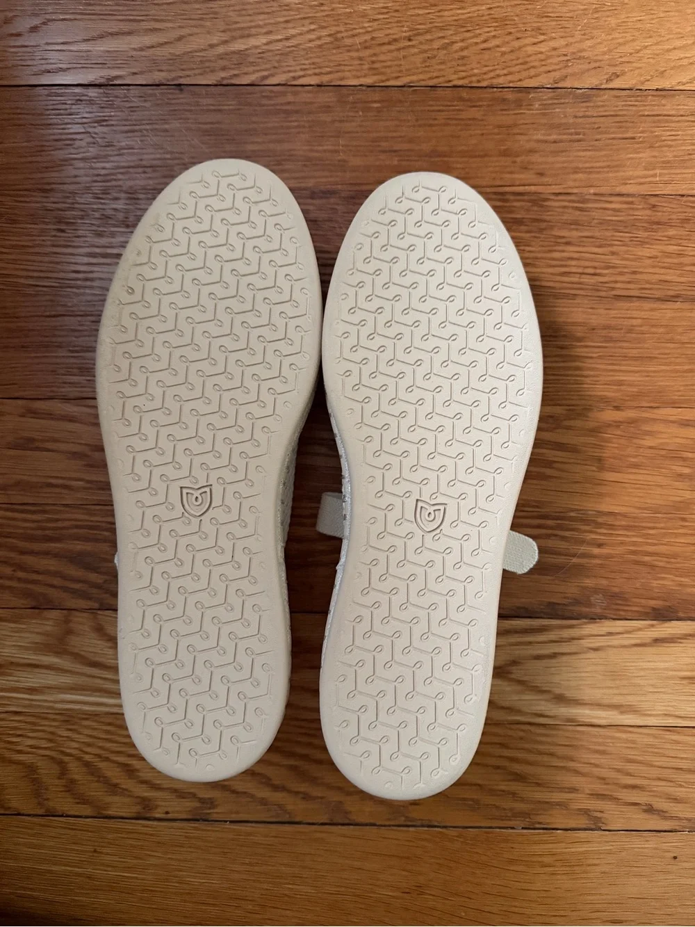 Rothy’s Espadrille Mary Jane - Jasmine (white/cream) - 9.5 - NIB